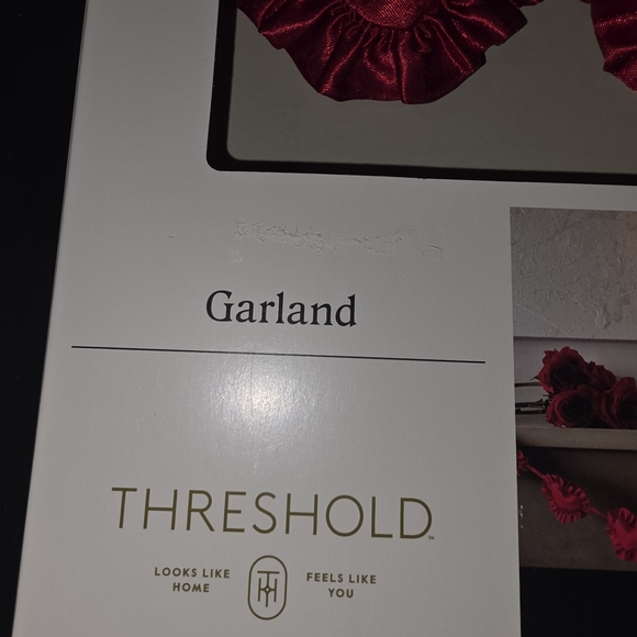 Threshold Satin Red Heart Garland - Picture 2 of 3